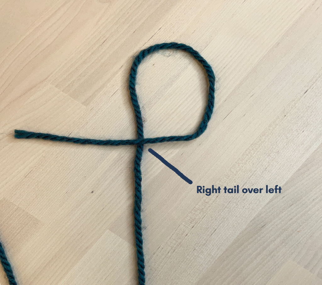 first step of slip knot